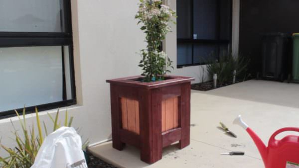 Diy: Planter Box Using Reclaimed Pallet Wood Pallet Boxes & Chests Diy: Planter Box Using Reclaimed Pallet Wood Pallet Boxes & Chests