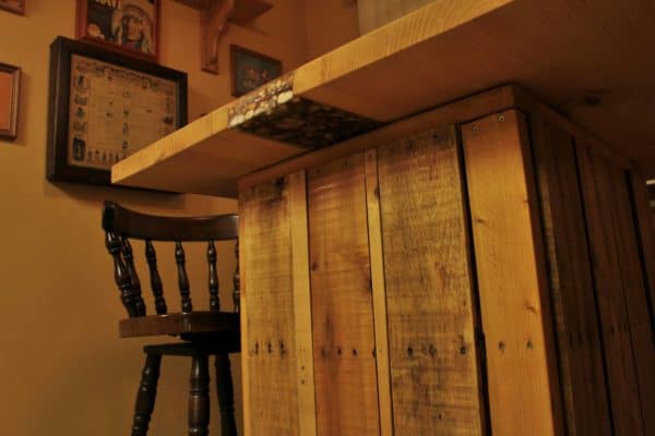 River Slab & Pallet Bar-top Pallet Bars River Slab & Pallet Bar-top Pallet Bars