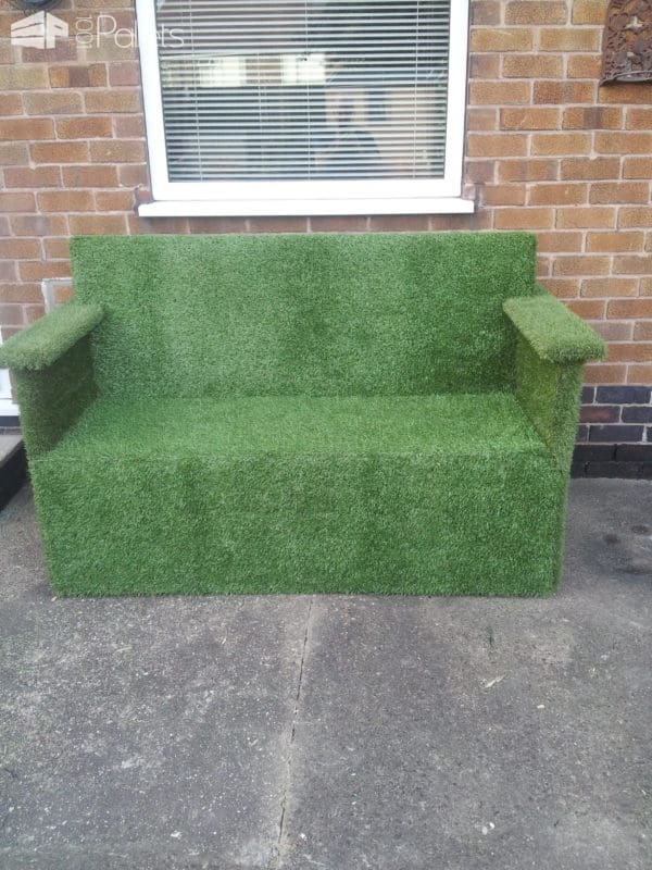 Garden Sofa From Pallets Lounges & Garden Sets Pallet Sofas & Couches 