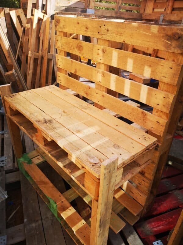 The Pallet Mud Kitchen I Made for My Niece Fun Pallet Crafts for Kids 