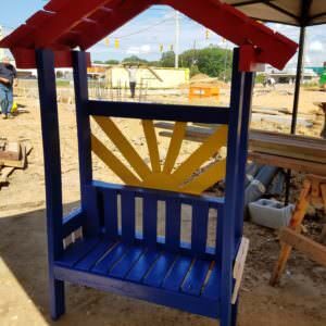 1001pallets.com-a-wee-nench-for-a-wee-niece