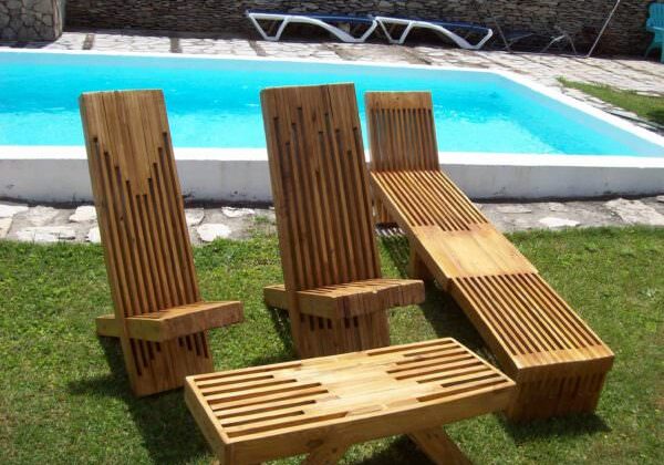 Picture yourself sitting poolside with this beautiful Stacked Pallet Wood Lounge Set. Perfect for parties and outdoor living!