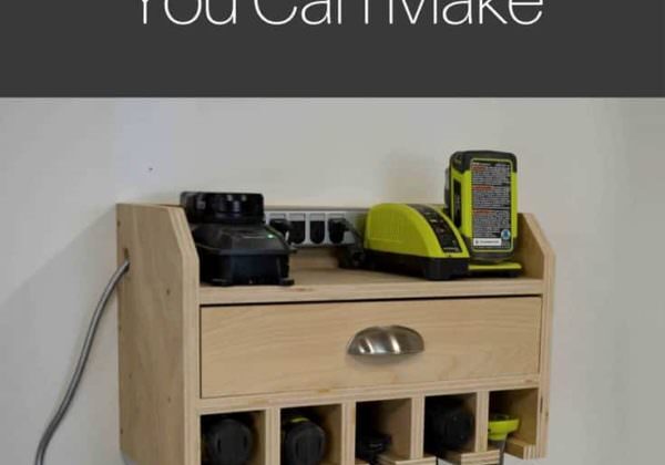 1001pallets.com-brilliant-cordless-tool-station-you-can-make-01