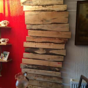Change Drab Into Fab Making Pallet Wall Accents