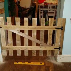 1001pallets.com-childdog-gate