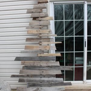 1001pallets.com-christmas-tree-from-two-pallets