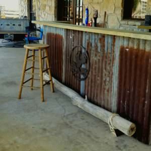 1001pallets.com-country-western-saloon-bar-for-a-backyard