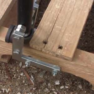 1001pallets.com-diy-pallet-pry-bar-video