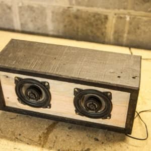 1001pallets.com-diy-tutorial-pallet-bluetooth-speaker-box-enceinte-bluetooth-en-palette-01