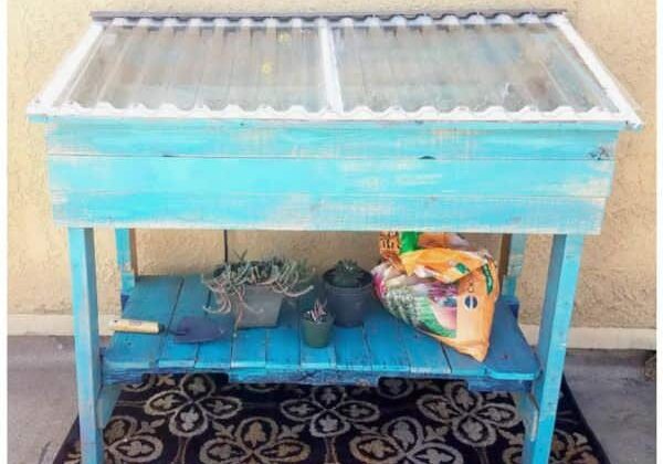 1001pallets.com-diy-tutorial-pallet-urban-greenhouse-sarah-james-01