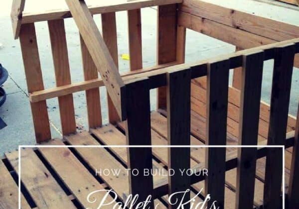 1001pallets.com-easy-kid-s-pallet-playhouse-01