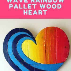 1001pallets.com-etsy-product-of-the-week-lovely-wave-rainbow-pallet-wood-heart-01