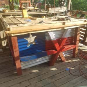 1001pallets.com-good-ole-boy-s-pallet-bar-will-inspire-you-05