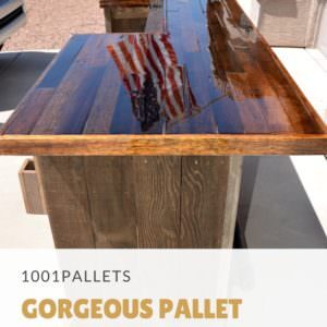 1001pallets.com-gorgeous-pallet-wood-rolling-bar-01
