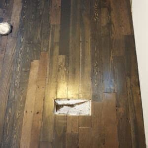 1001pallets.com-hardwood-floor-from-pallets