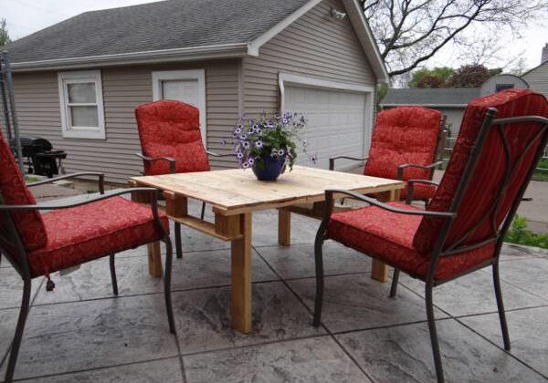 1001pallets.com-indooroutdoor-coffee-table