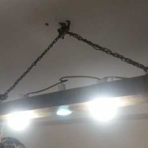 1001pallets.com-antique-wooden-chandelier-with-chain