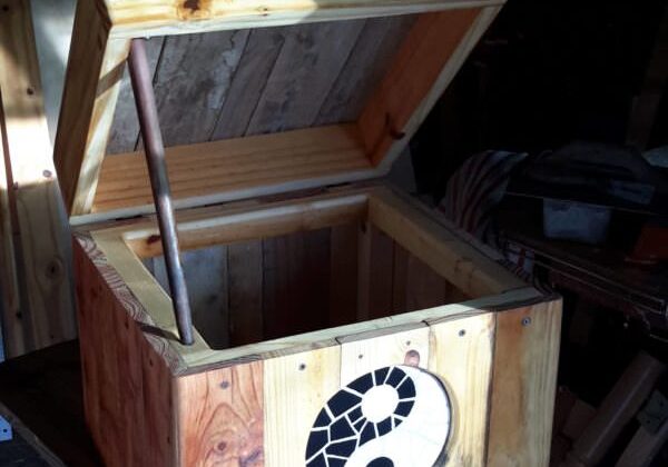 Mosaic Inlay Small Pallet Chest/Seat