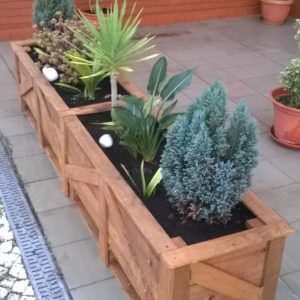 Pair O' Patio Pallet Planters