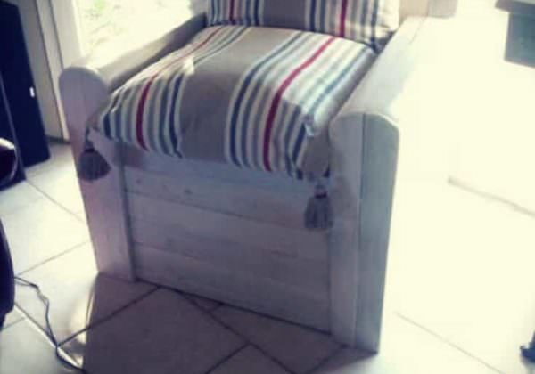 1001pallets.com-pallet-armchair-01