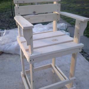 1001pallets.com-pallet-bar-stool-tall-bar-chair-05