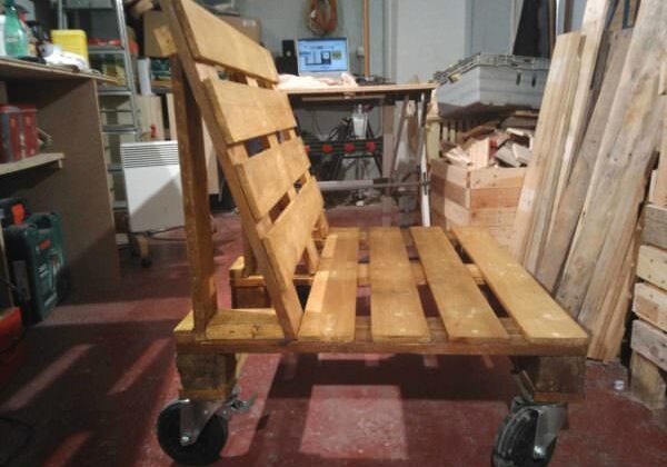 1001pallets.com-banc-sur-roulettes