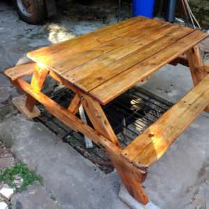 1001pallets.com-children-picnic-table-03