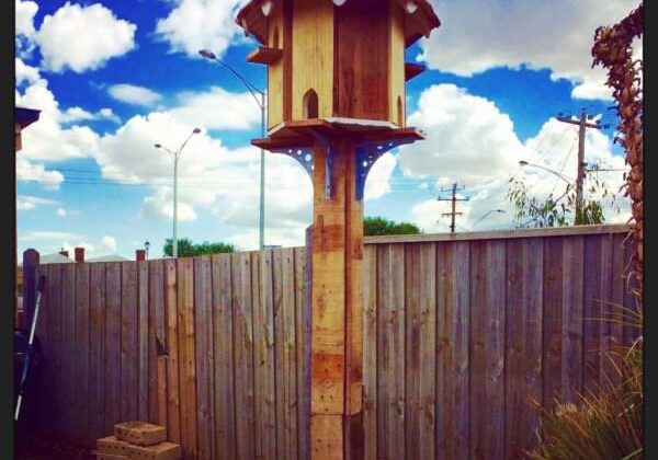 1001pallets.com-pallet-dovecote-birdhouse-for-the-birds-3