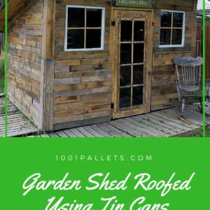 1001pallets.com-pallet-garden-shed-roofed-using-tin-cans-01