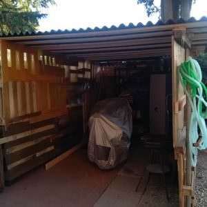 1001pallets.com-garagebox-for-tools-and-motorbikes