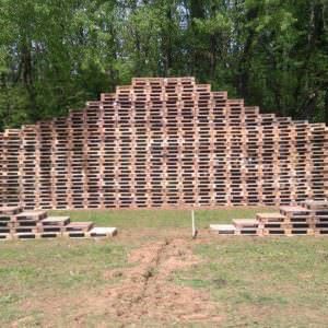 1001pallets.com-stage-back-to-the-woods-3