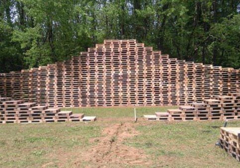 1001pallets.com-stage-back-to-the-woods-3