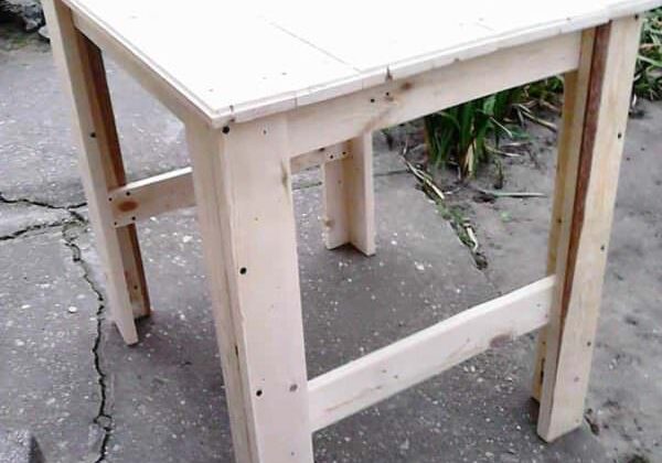 1001pallets.com-table-of-two-pallets
