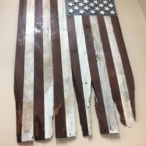 1001pallets.com-pallet-wood-battle-torn-flag-01