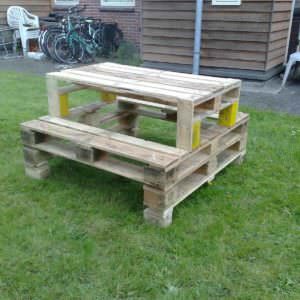 pallet picnicktable - complete