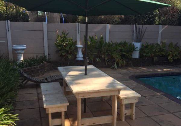 Patio Pallet Dining Table Set