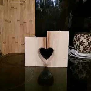1001pallets.com-love-heart-candle-holders