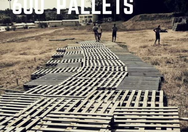 1001pallets.com-picnic-park-made-out-of-600-repurposed-pallets-01