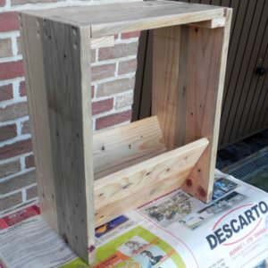 1001pallets.com-porte-journaux4