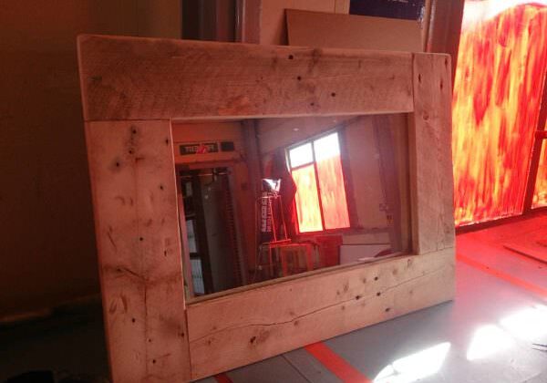 1001pallets.com-mirror-frame