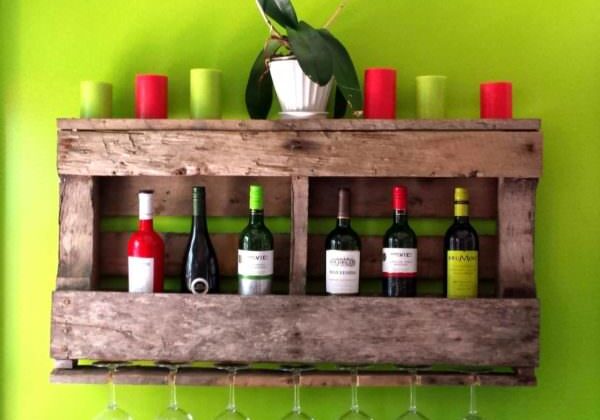 1001pallets.com-wood-pallet-rustic-wine-rack-unique-handmade-bar-decor-restaurant-decor