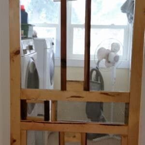 1001pallets.com-screen-door-out-of-pallets