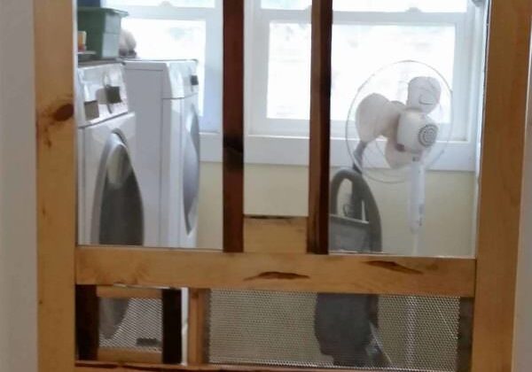 1001pallets.com-screen-door-out-of-pallets