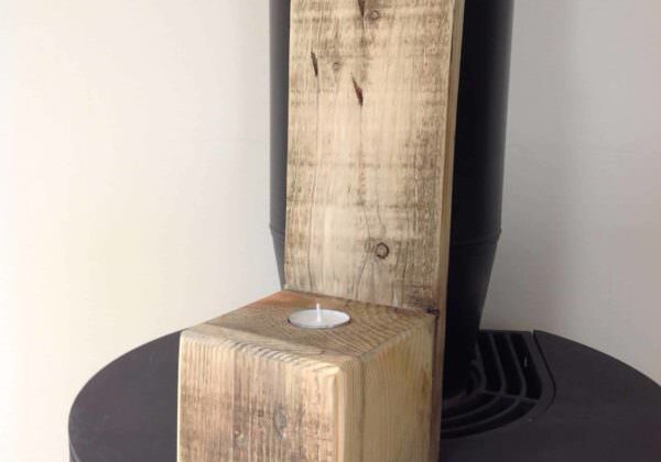 1001pallets.com-simple-tea-light-holder-from-block-end-off-cut