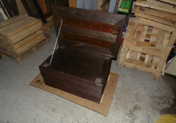 1001pallets.com-coffeetablechest-from-free-pallets