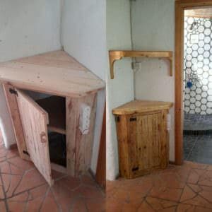 1001pallets.com-space-saving-corner-pallet-cupboard-and-bookshelf-02