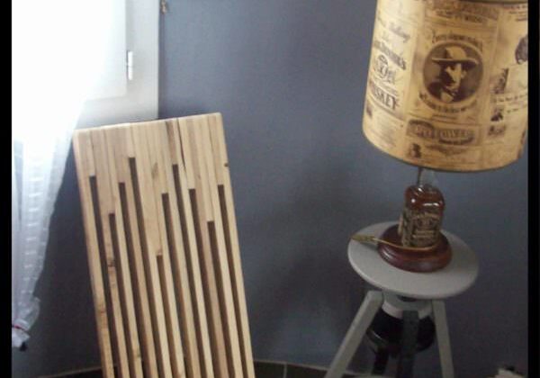 1001pallets.com-stacked-pallet-wood-modern-chair-chaise-palabre-en-palette-02