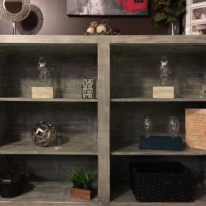 1001pallets.com-distressed-look-pallet-book-cases2