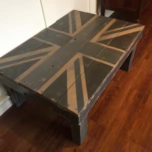 www.1001pallets.com-image-Union-Jack-pallet-coffee-table1
