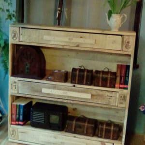 1001pallets.com-biblioteczka-z-szufladkami